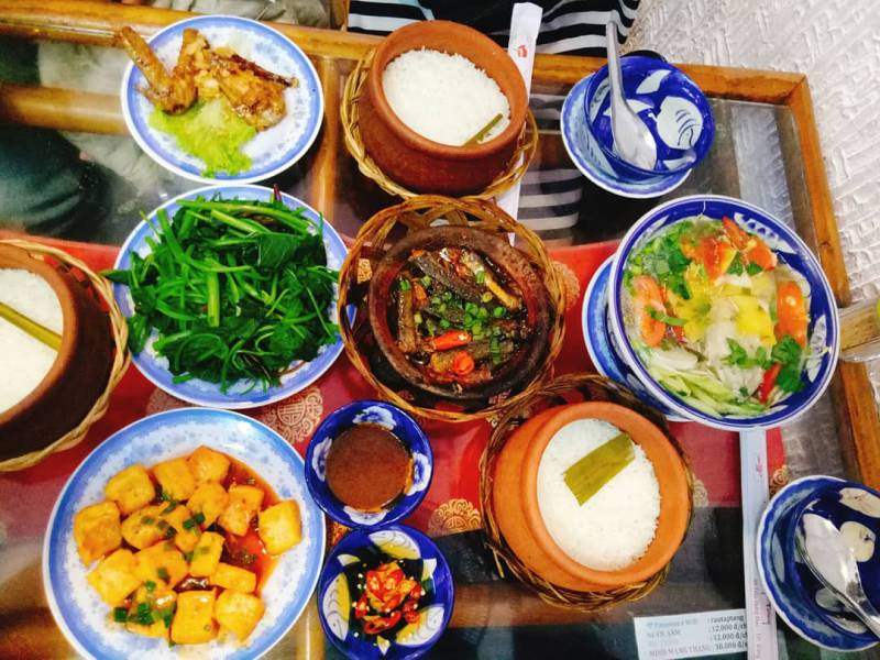 Nhà hàng Nhà Tôi